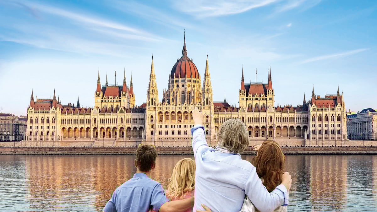 Guest Experience_ Excursion_ Hungary_ Budapest_Kristina Perreault_Kristina Perreault
